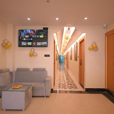 Sunrise Vista Inn Prayagraj Ngoại thất bức ảnh