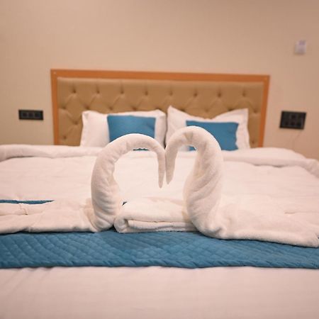 Sunrise Vista Inn Prayagraj Ngoại thất bức ảnh